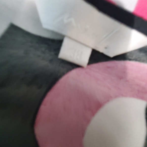 Miss H Top - Picture 6 of 6